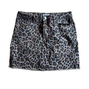 Kensie Jeans Leopard Jean Skirt (tag 6/28) 31x16